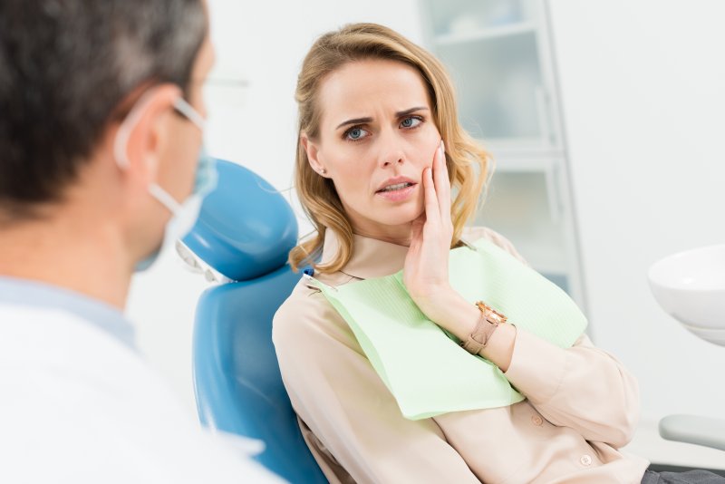 What to Do When You Need an Emergency Dentist