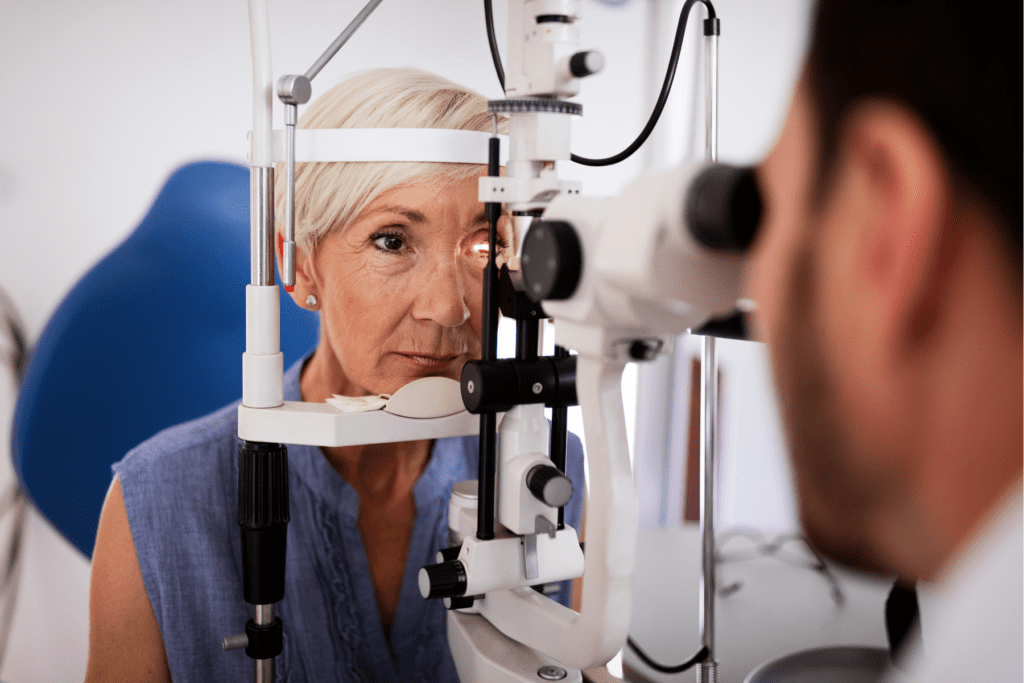 Benefits of Regular Eye Exams with Ophthalmologists