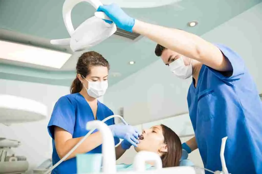 How Emergency Dentistry Can Save Your Smile